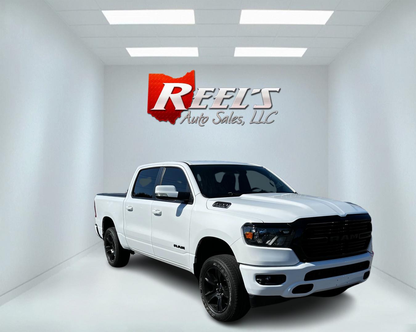 2020 White /Black RAM 1500 Big Horn Crew Cab SWB 4WD (1C6SRFFT9LN) with an 5.7L V8 OHV 16V engine, 8-Speed Automatic transmission, located at 11115 Chardon Rd. , Chardon, OH, 44024, (440) 214-9705, 41.580246, -81.241943 - This 2020 Ram 1500 Big Horn Crew Cab 4WD is powered by a 5.7L HEMI V8 engine with 395 horsepower and 410 lb-ft of torque, mated to an 8-speed automatic transmission and 3.21 gearing. It features a robust towing capacity of 8,190 pounds and a payload capacity of 1,742 pounds. This model includes fron - Photo#2